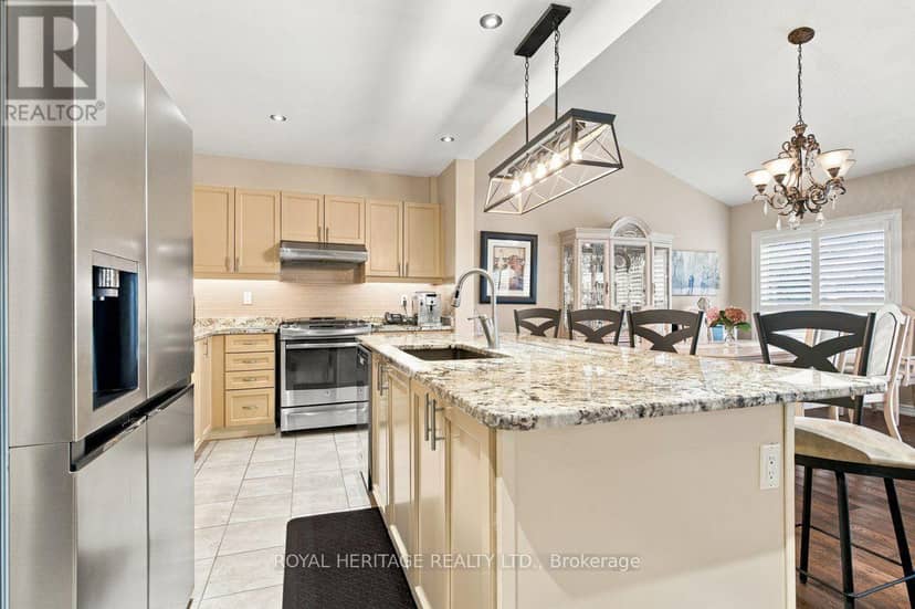 37 Grainger Crescent, Port Hope, photo 7