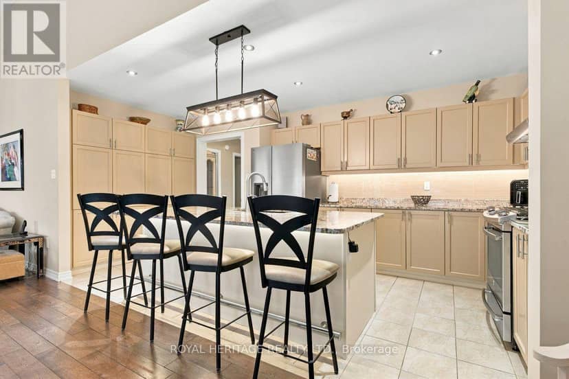 37 Grainger Crescent, Port Hope, photo 8