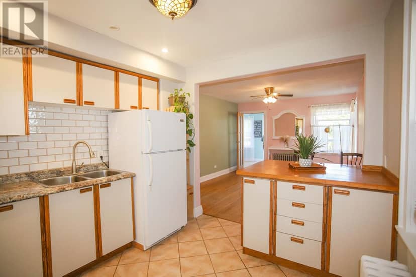 28 Putney RD — photo 11 of 27