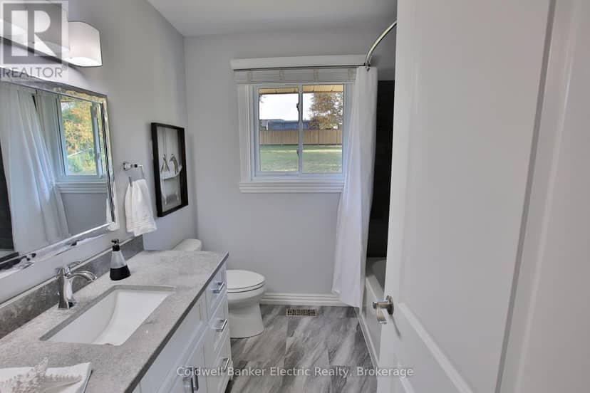 282 Gifford Drive — photo 13 of 30