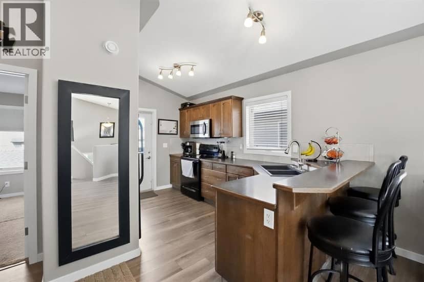 52 Castella Crescent — photo 11 of 32