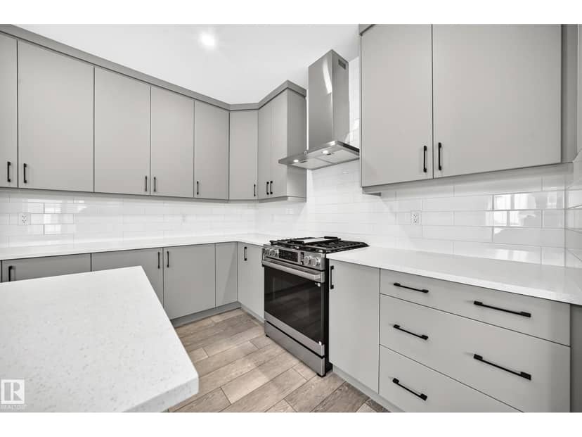 20512 15 AV NW — photo 13 of 40