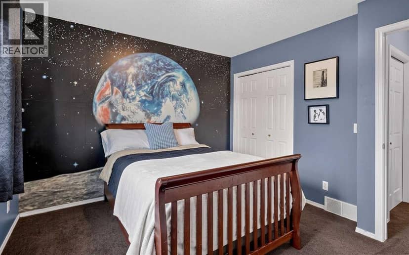 47 Chaparral Common SE — photo 23 of 40