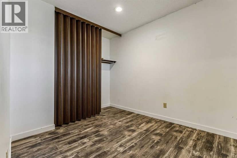 401, 3500 Varsity Drive NW — photo 20 of 31