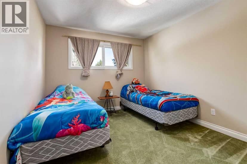 216 Cannington Place SW — photo 18 of 40