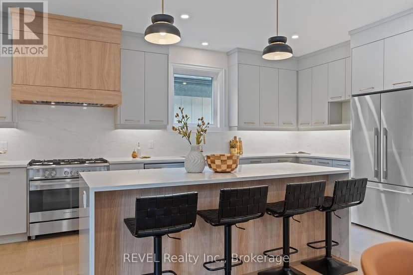 11 Accursi Crescent — photo 12 of 40