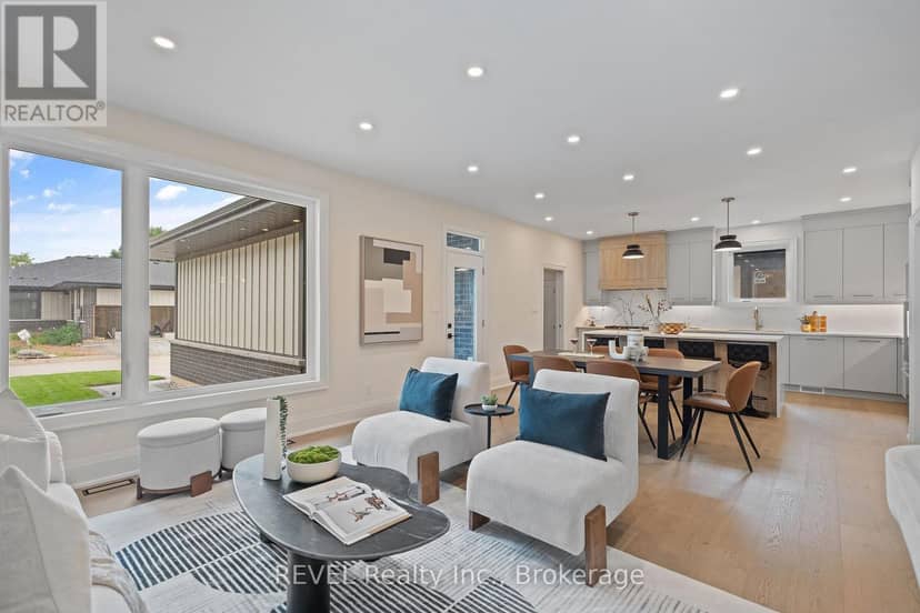 11 Accursi Crescent — photo 23 of 40
