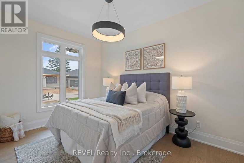 11 Accursi Crescent — photo 30 of 40