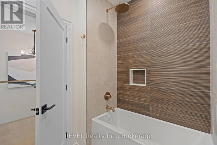 11 Accursi Crescent — photo 34 of 40