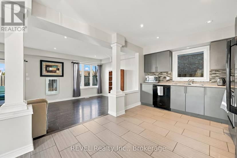 8501 Kelsey Crescent — photo 13 of 40