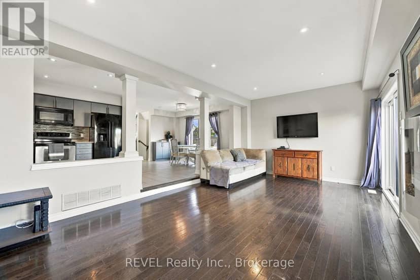 8501 Kelsey Crescent — photo 19 of 40