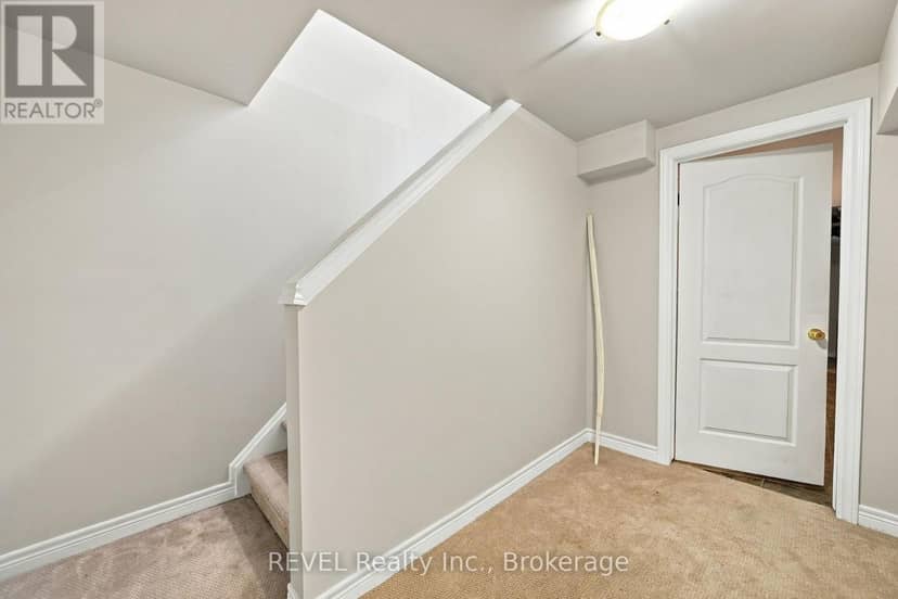 8501 Kelsey Crescent — photo 31 of 40