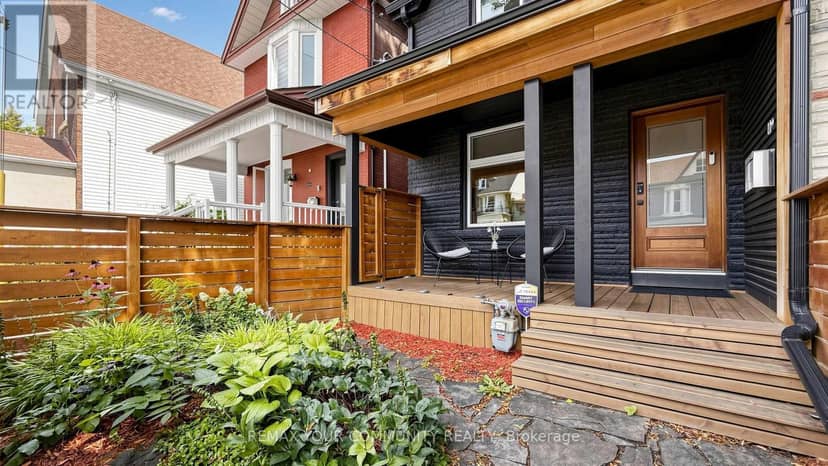 149 Jones Avenue N, Toronto, photo 2