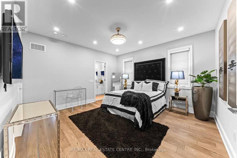 10 Rolling Green Court — photo 32 of 40