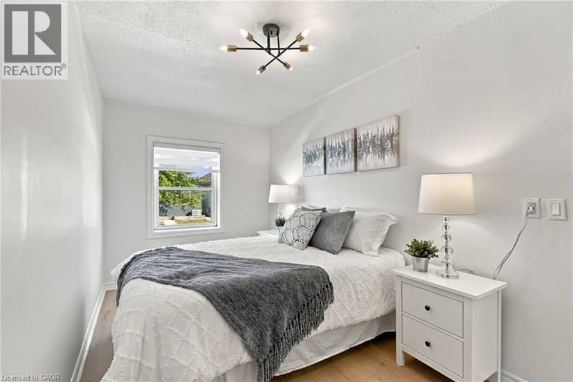 146 HOPE Avenue — photo 9 of 39