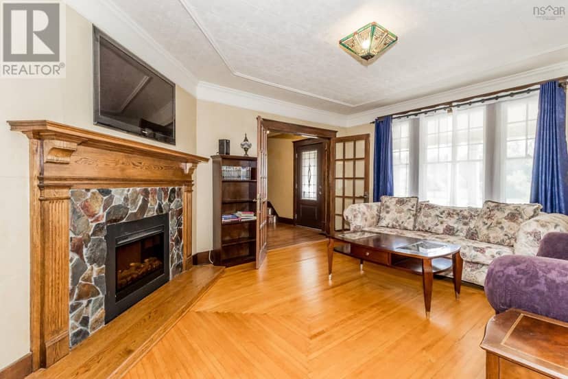 9039 Highway 201 — photo 14 of 40