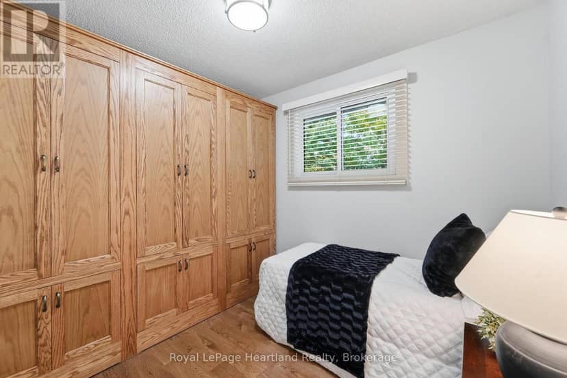 23 Trafalgar Street — photo 12 of 40