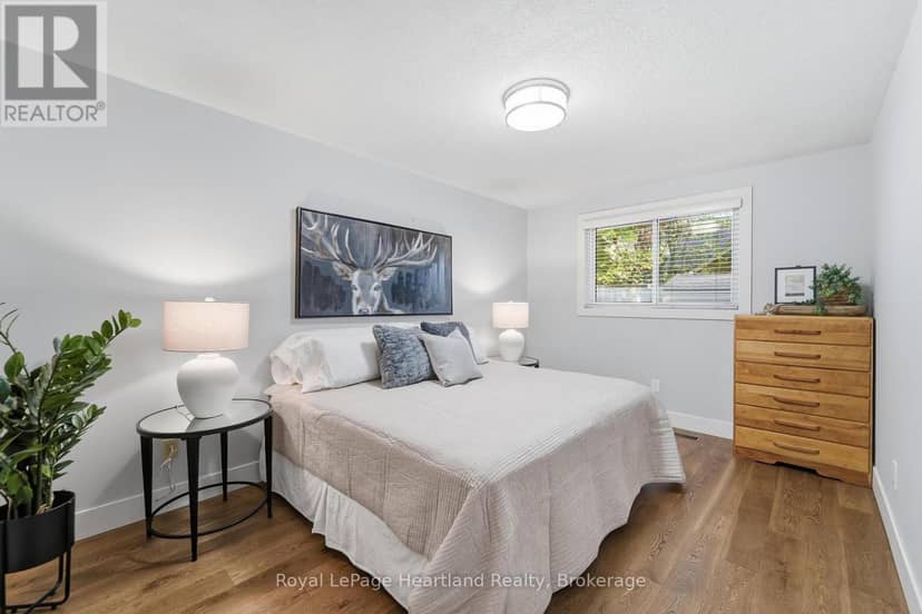 23 Trafalgar Street — photo 18 of 40