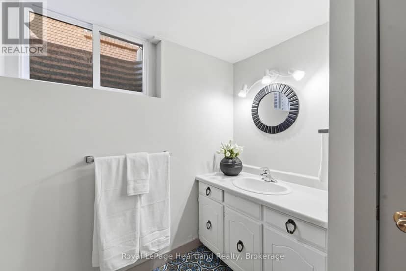 23 Trafalgar Street — photo 30 of 40