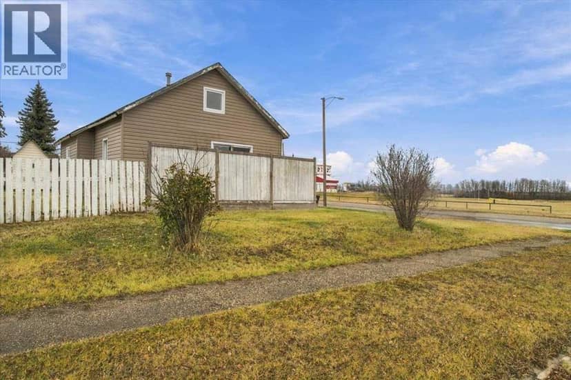 9904 101 Avenue, Hythe, photo 4