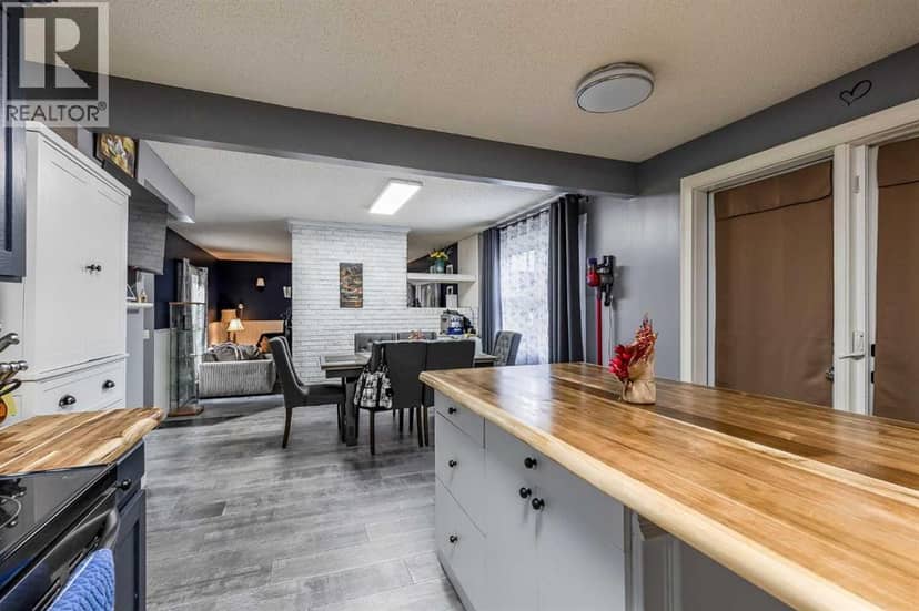 76 Cypress Way SE — photo 16 of 40