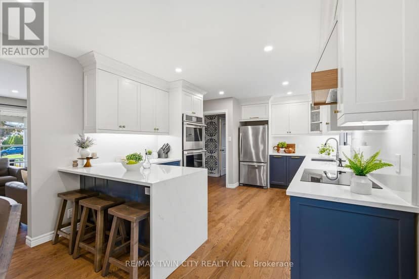 47 Eastwood Drive — photo 12 of 39