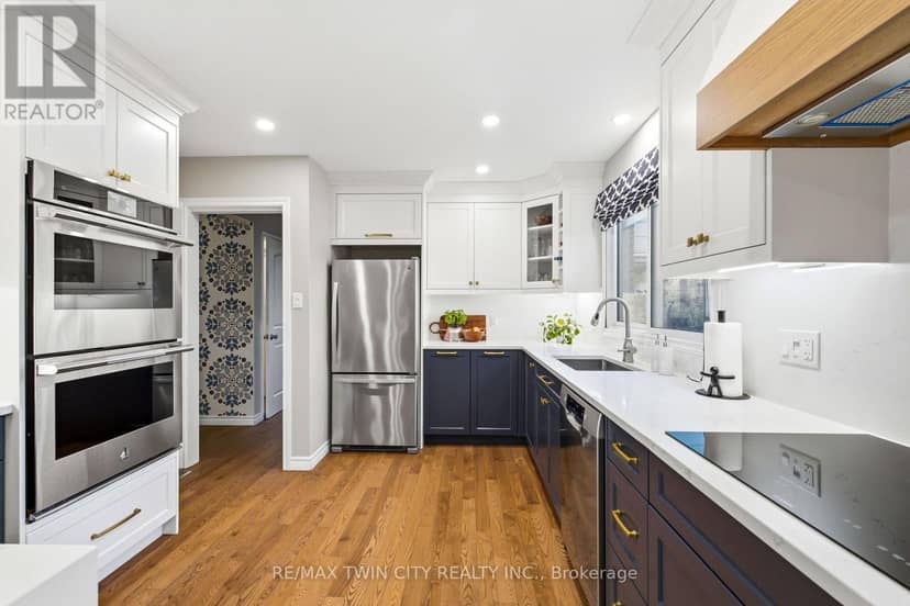 47 Eastwood Drive — photo 13 of 39