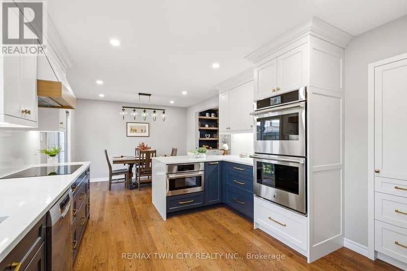 47 Eastwood Drive — photo 15 of 39