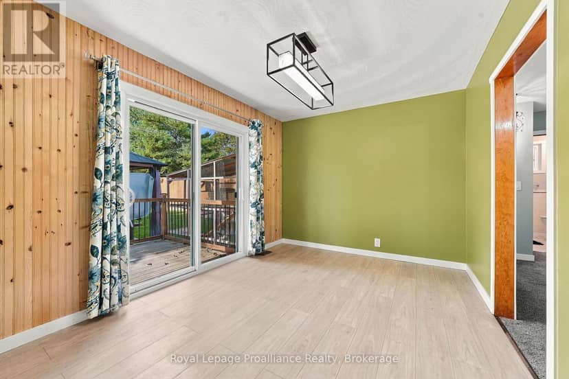 619 Ashley Street — photo 11 of 39