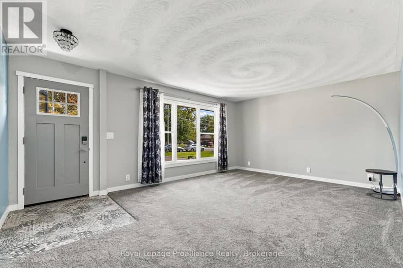 619 Ashley Street — photo 6 of 39