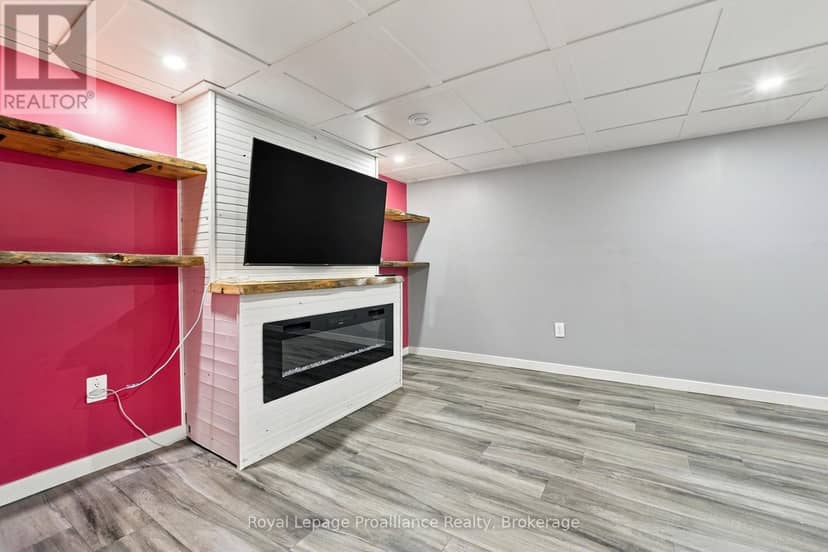 619 Ashley Street — photo 29 of 39