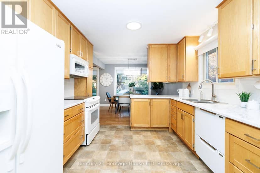 14 Stanley Street — photo 17 of 40