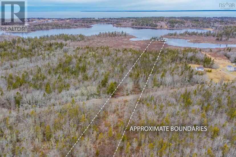Lot, Peter Leblanc Road — photo 5 of 16