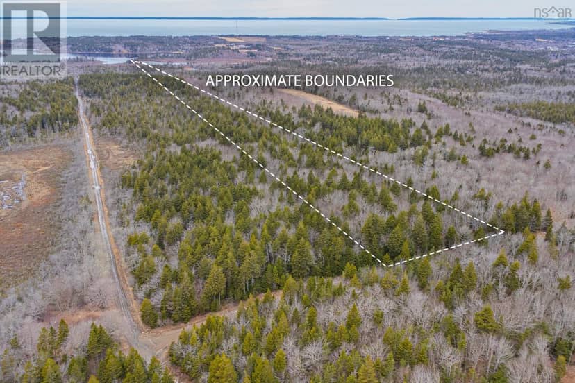 Lot, Peter Leblanc Road — photo 3 of 16