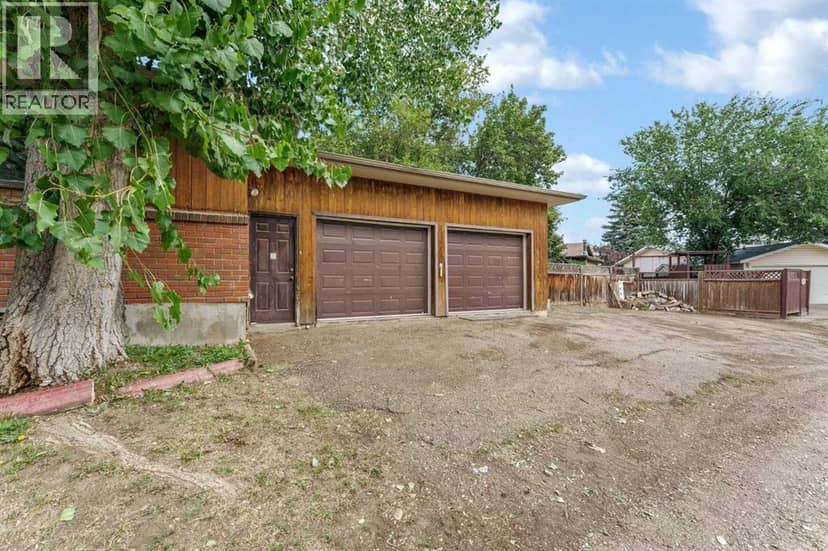 642 Lakewood Road E — photo 39 of 40