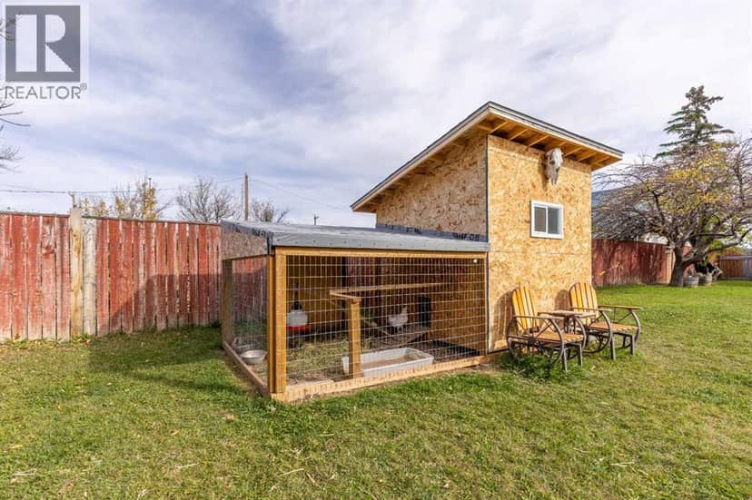 184N 300W — photo 33 of 40