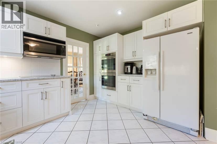 6 HOWARD Road — photo 10 of 37