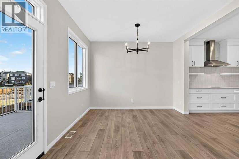 1508 3 Street SE — photo 13 of 40