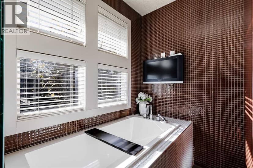 4731 Vanguard Place NW — photo 20 of 40