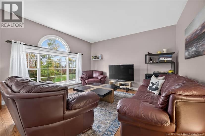 24 Hillside Lane — photo 3 of 40