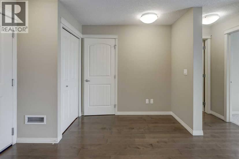 303, 406 Cranberry Park SE — photo 17 of 32