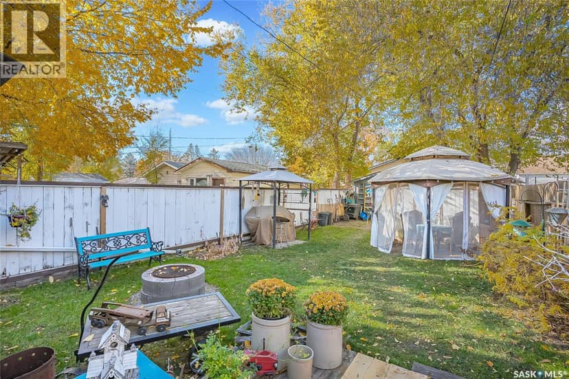 1135 K Avenue S — photo 22 of 34