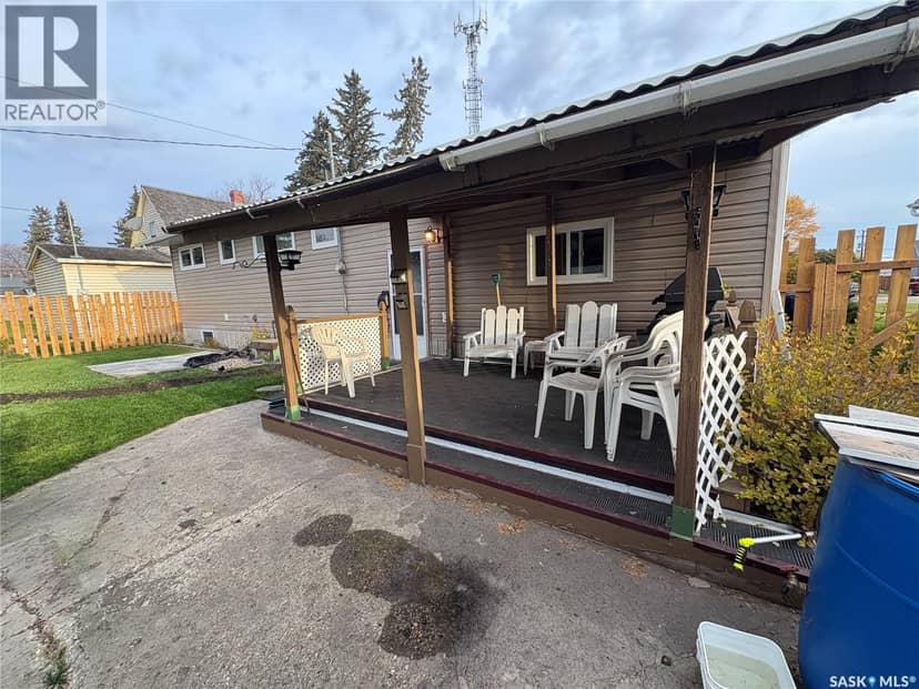 307 Carl AVENUE E, Langenburg, photo 4