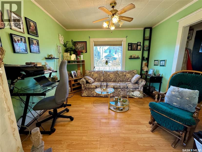 302 3rd STREET E, Wilkie, photo 4