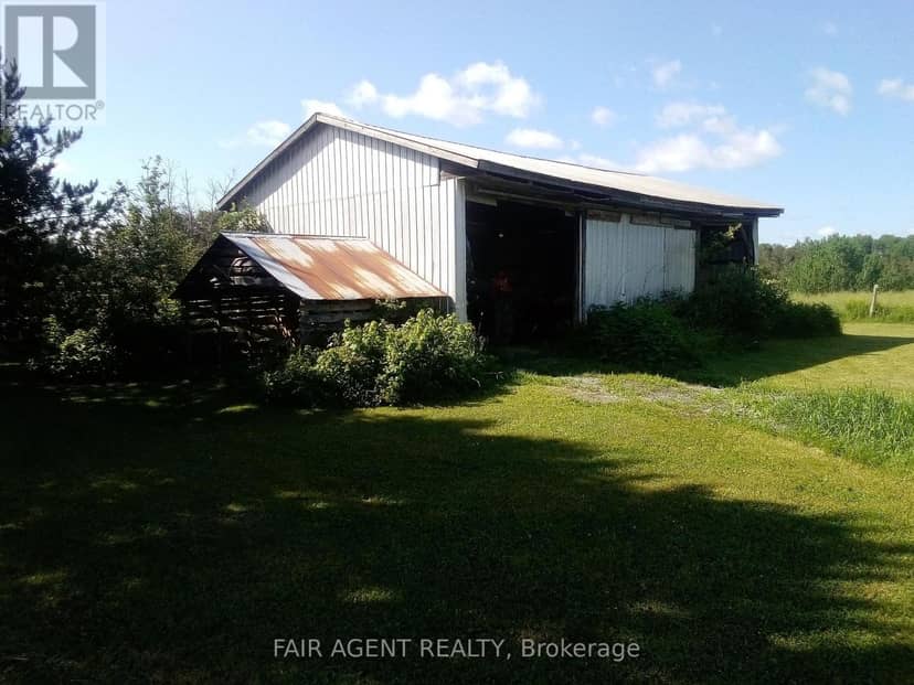 354451 Hwy 624 — photo 17 of 29