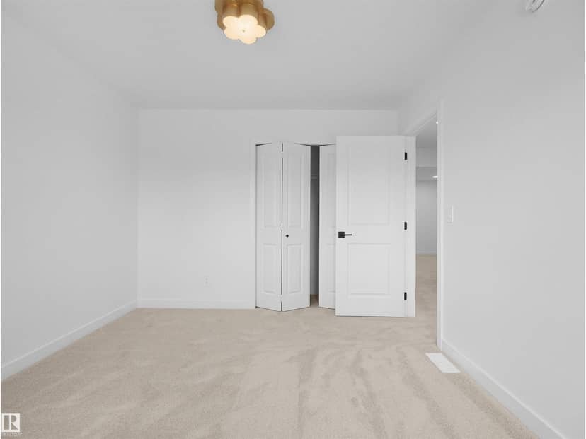 20727 40 AV NW — photo 38 of 40