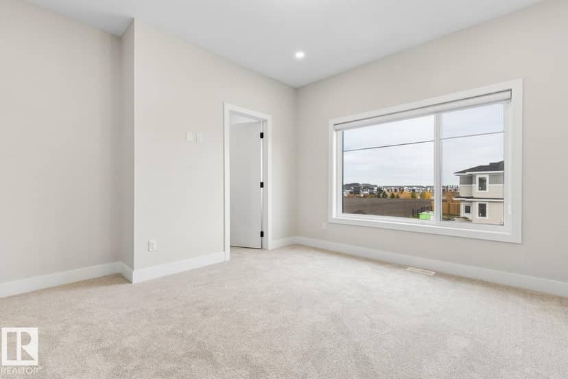 496 Robinson BV — photo 28 of 37