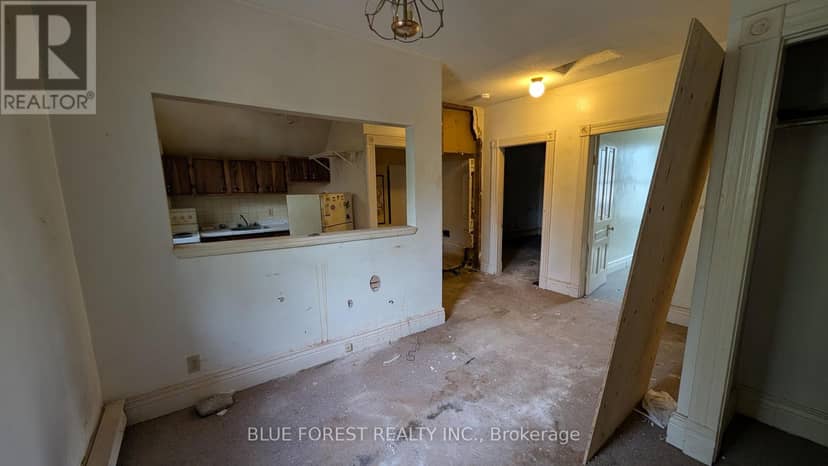 878 Trafalgar Street — photo 22 of 26