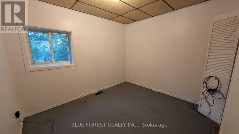 878 Trafalgar Street, London East, photo 8