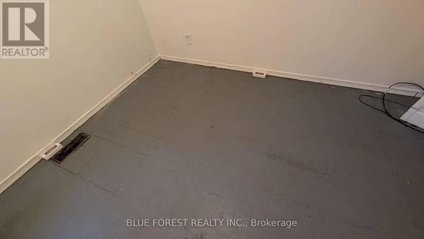 878 Trafalgar Street — photo 9 of 26